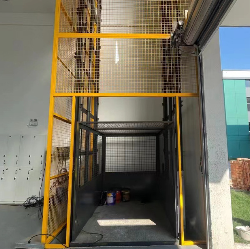 榆林导轨式升降机助力物流园破解运输难题